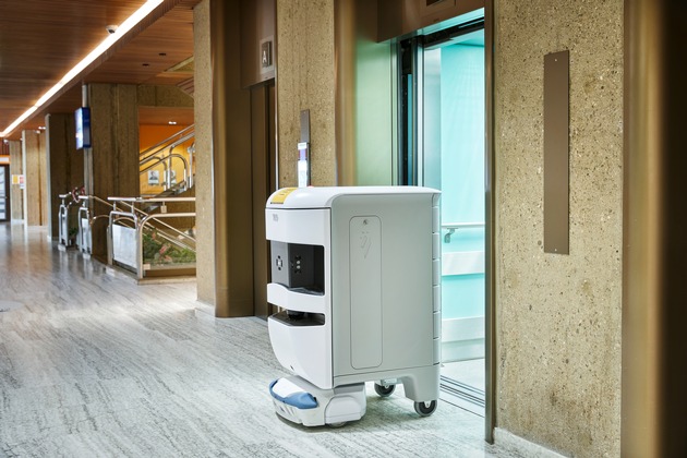 Reinigungsroboter nutzt erstmals selbstst&auml;ndig Schindler Aufz&uuml;ge im Bauknecht-Quartier Bottrop