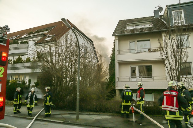 FW-DO: 26.03.2016 - Feuer in Dortmund Mitte-Süd:Brannten Pkw in einer Tiefgarage &quot;Feuer 2&quot;