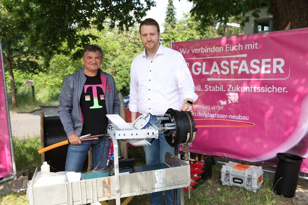 Neuer Bauabschnitt: Telekom startet Glasfaserausbau in Saarbrücken Am Homburg, Nauwieser Viertel und St. Johann