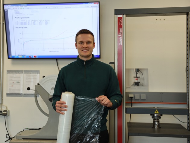 Logistikstudent spricht in digitalem Expert:innentalk vor rund 1.600 Teilnehmenden über Ladungssicherung