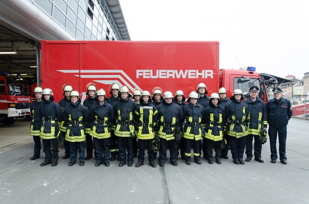 FW Menden: Erfolgreicher Abschluss der Feuerwehr-Grundausbildung