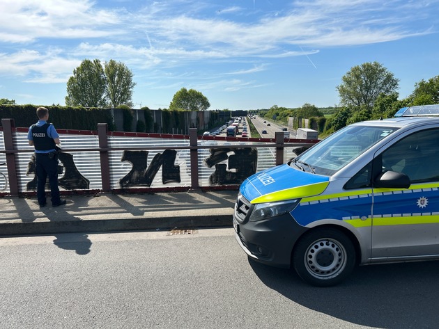 POL-OF: Kontrollaktion im Feierabendverkehr: Gefährliche Situationen durch spätes Einordnen auf die Ausfahrtsspur - Autobahn 3; Anschlussstelle Hanau