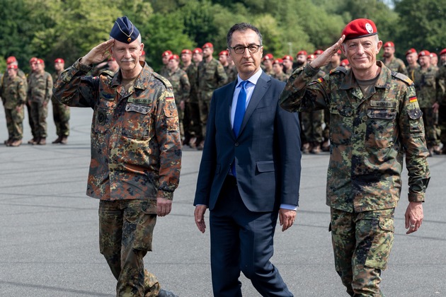 Die Militärpolizei-Führungszentrale - Das Kommando Feldjäger der Bundeswehr feiert sein zehnjähriges Bestehen