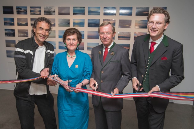 Zeitgenössische Kunst auf der Kaiser-Franz-Josefs-Höhe:
Neue Kunstausstellung ALPENLIEBE wurde feierlich eröffnet - ANHÄNGE