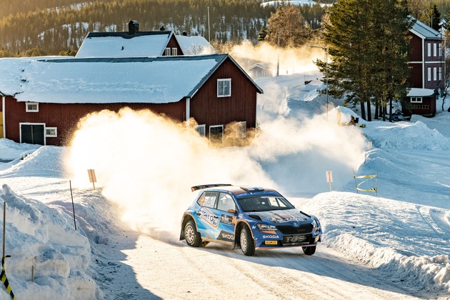 Rallye Schweden: Oliver Solberg startet im Škoda Fabia RS Rally2 seine WRC2-Titeljagd