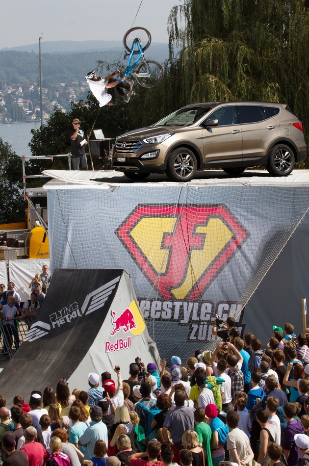 Hyundai wird neuer Partner von freestyle.ch / Freestyle in der Luft, und viel Lifestyle am Boden (BILD)