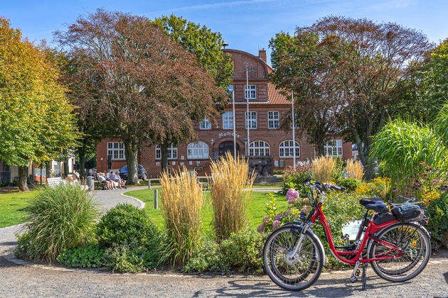 Büsum liegt am längsten Radweg der Welt