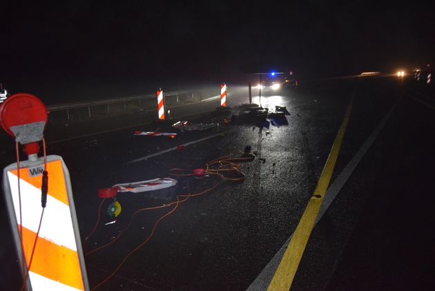 POL-PDKL: A6/Landstuhl, Unfall im Baustellenbereich, Zeugen gesucht