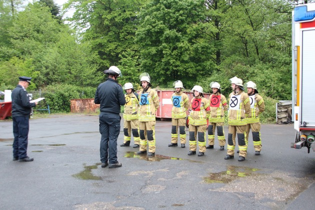 FW-Lohmar: Neue Feuerwehrleute für die Stadt Lohmar
