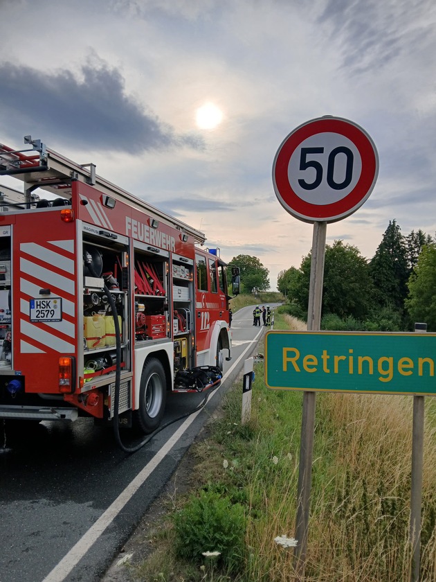 FW-AR: PKW nach Unfall in Vollbrand