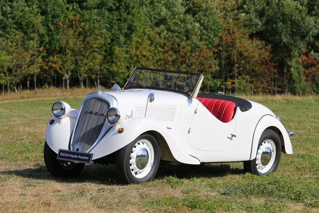 SKODA präsentiert drei automobile Klassiker bei den Classic Days auf Schloss Dyck