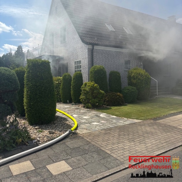 FW-RE: Kellerbrand in Recklinghausen-Suderwich - keine Verletzten
