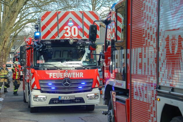 FW-E: Küchenbrand in Essen-Steele - schnelles Eingreifen der Feuerwehr verhindert Schlimmeres