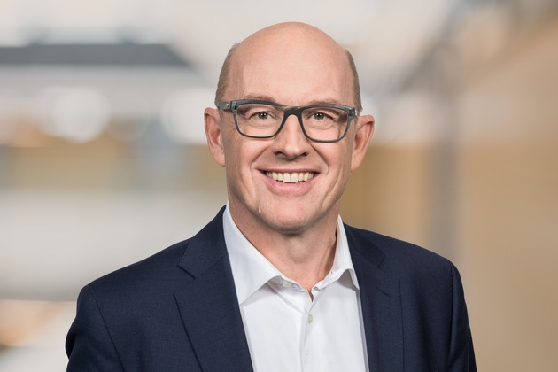 Börsenexperte Dr. Michael Völter verstärkt Schweizer FinTech Rubinstein &amp; Schmiedel