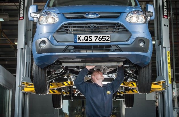 Ford-Werke GmbH: "Ford Blue Service": Das neue Service-Versprechen für alle Ford-Kunden (FOTO)