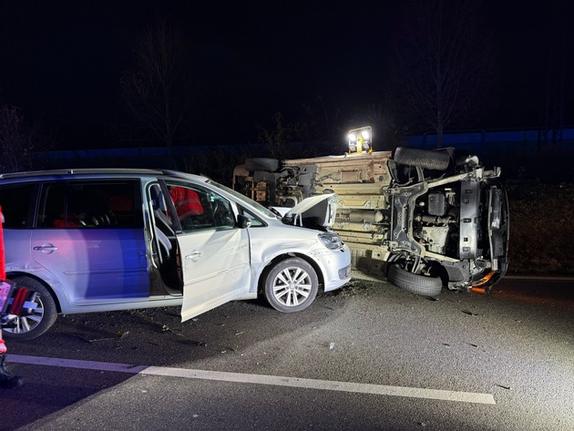 FW Weinheim: Verkehrsunfall sorgt für Sperrung der Kreisstraße