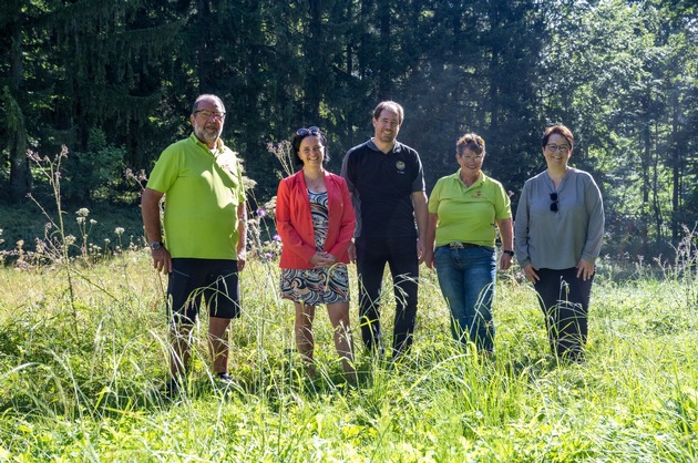 Presse-Information: Naturschutzprojekt in Römerstein ausgezeichnet