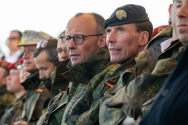 Bundeskanzler besucht Lehr- und Versuchs&uuml;bung des Heeres