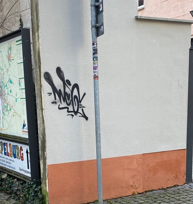 LPI-NDH: Die Polizei bitte um Ihre Mithilfe. Graffiti-Schmierereien in der historischen Innenstadt von Bad Langensalza.