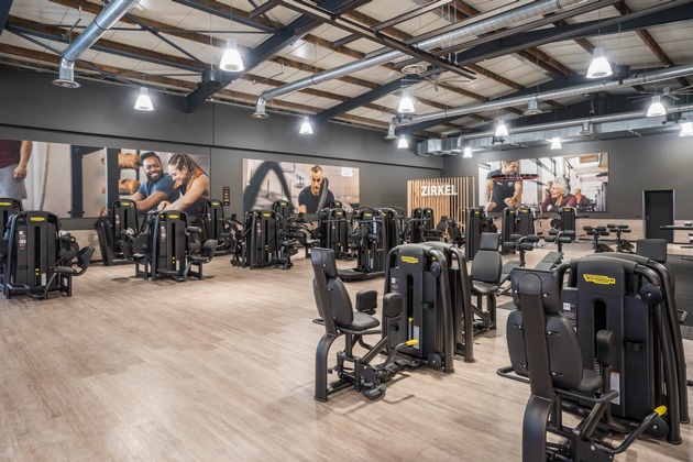 mit wiedereroffnung der fitnessstudios in nrw eroffnet fitx das erste studio in arnsberg presseportal