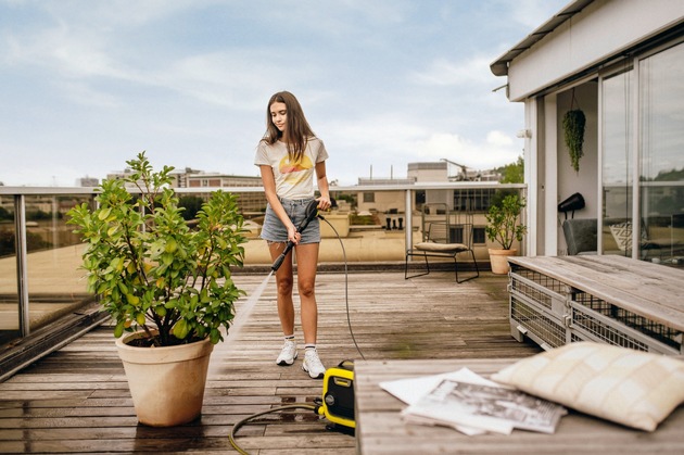 Pressemitteilung: Bereit für die Sonne – So gelingt das Großreinemachen auf dem Balkon