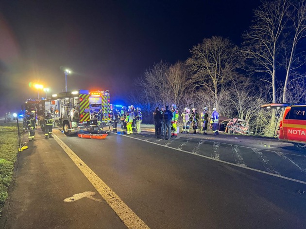 FW-WRN: Schwerer Verkehrsunfall auf der Nordlippestra&szlig;e