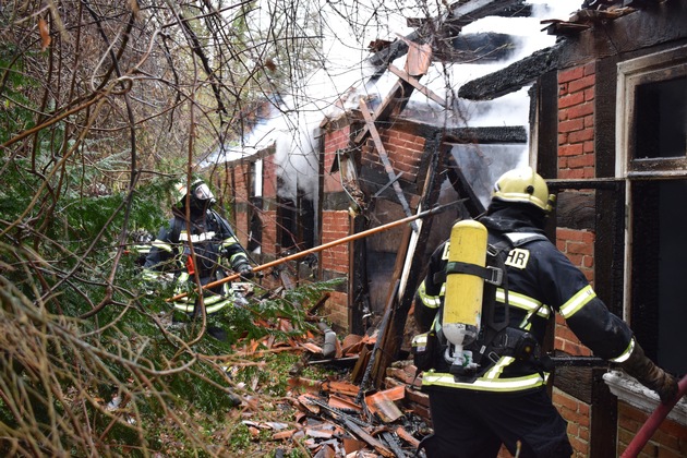 POL-NI: Nienburg -Wohnhausbrand mit einem Toten