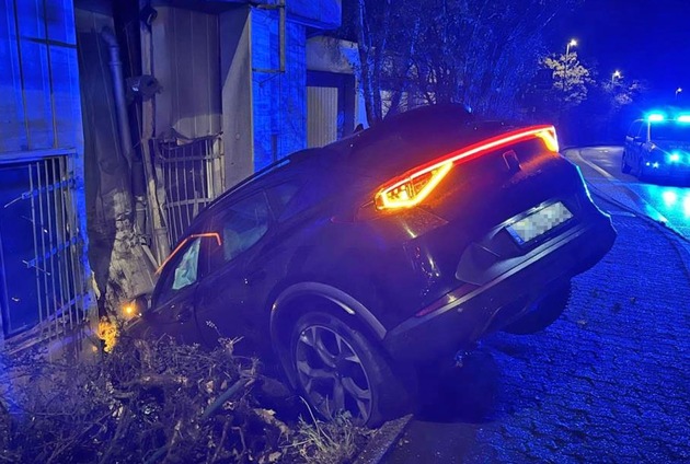 POL-MK: Betrunken auf Abwegen