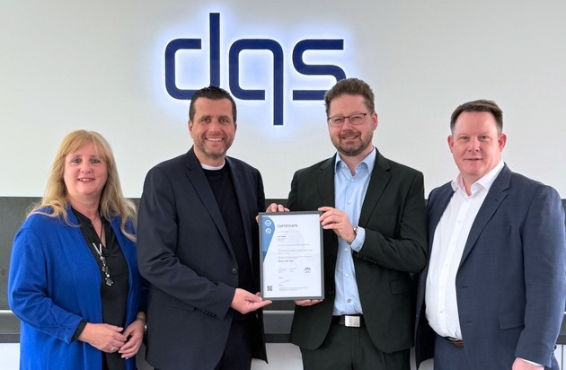 Idest GmbH unter den ersten Unternehmen im deutschsprachigen Raum mit DQS-Zertifizierung nach ISO/IEC 42001 / IT-Beratungsunternehmen setzt Meilenstein in der KI-Governance