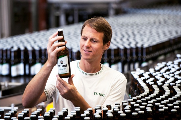 Fußball-WM bringt Veltins Wachstumsschub über Biermarktniveau (FOTO)