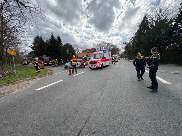 FW-ROW: Verkehrsunfall mit schwerverletzter Person in Hemslingen