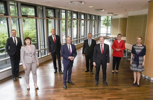 Provinzial Holding AG: Provinzial NordWest und Provinzial Rheinland: Fusionsvertrag unterzeichnet