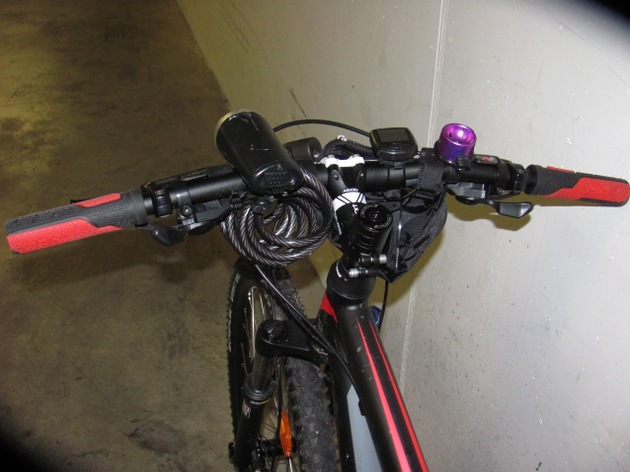 POL-GOE: (44/2015) Neuwertiges Mountainbike in Leineaue gefunden - Polizei sucht Eigentümer