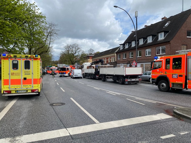 FW Norderstedt: Verkehrsunfall auf der Langenhorner Chaussee