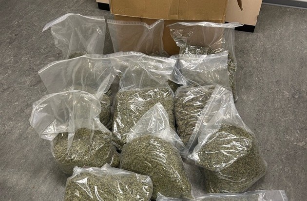 POL-OB: Säckeweise Marihuana aufgefunden - 55-Jähriger festgenommen