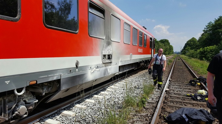 FW-AR: Brand in Regionalzug geht glimpflich aus