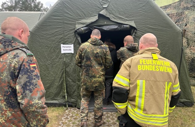 Territoriales Führungskommando der Bundeswehr: Übung National Guardian 2024: Territoriales Führungskommando nimmt mobilen Befehlsstand in Betrieb