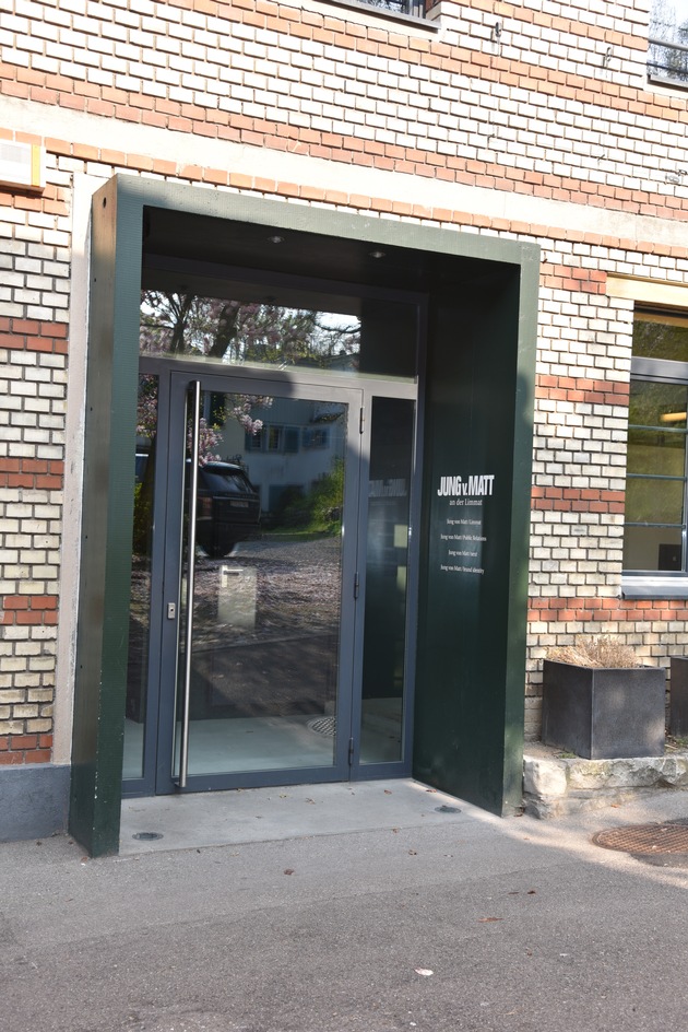 Er rockt die Schweizer Werbebranche: Interview mit dem frischgebackenen «Werber des Jahres» 2017 Dennis Lück