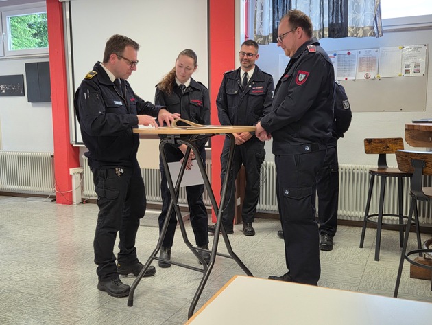 FW-AR: Neue Führung bei der Kinderfeuerwehr der Stadt Arnsberg