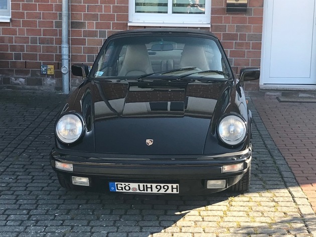 POL-GÖ: (457/2022) Baujahr 1978: Schwarzer Porsche 911 Targa aus Garage in der Stresemannstraße gestohlen