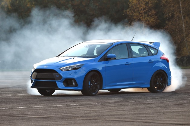 Britische Fachzeitschrift Autocar kürt Ford Focus RS-Chefentwickler Tyrone Johnson zum &quot;Ingenieur des Jahres&quot;