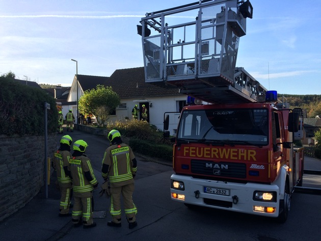 FW-Stolberg: Kaminbrand- verrauchte Wohnung