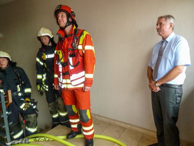 FW-Heiligenhaus: Übung: Feuer im Hochhaus (Meldung 14/2018)