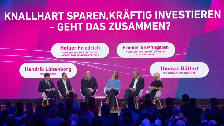 "Die n&auml;chsten drei bis f&uuml;nf Jahre entscheiden &uuml;ber die n&auml;chsten drei bis f&uuml;nf Jahrzehnte im Journalismus." - Thomas D&uuml;ffert er&ouml;ffnet Summit "The Future of German Media"