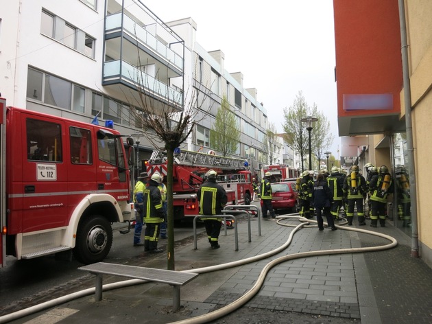 FW-AR: Feuerwehr rettet Hausbewohner bei Kellerbrand in Neheim