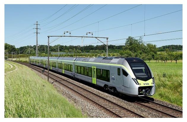 BLS nimmt erste MIKA-Züge in Betrieb