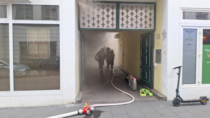 FW Mainz: Brand in einer Gaststätte in der Neutorstraße