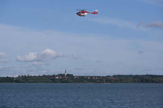 Startschuss für die luftgestützte Wasserrettung / Bautzener Luftretter trainieren den Ernstfall