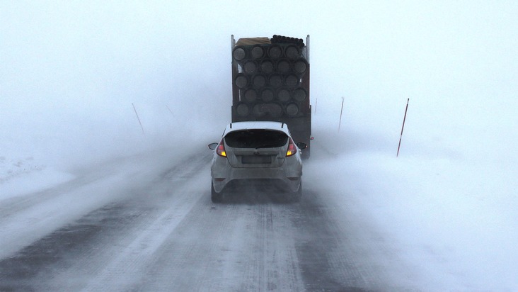 Jeder siebte Autofahrer gefährdet im Winter den Verkehr