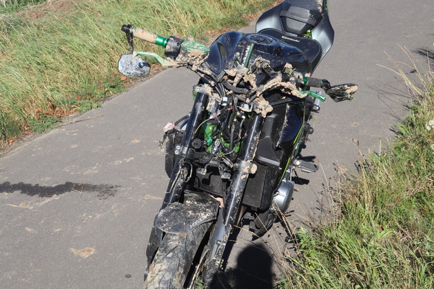 POL-ME: Motorradfahrer bei Alleinunfall schwer verletzt - Mettmann - 2309102